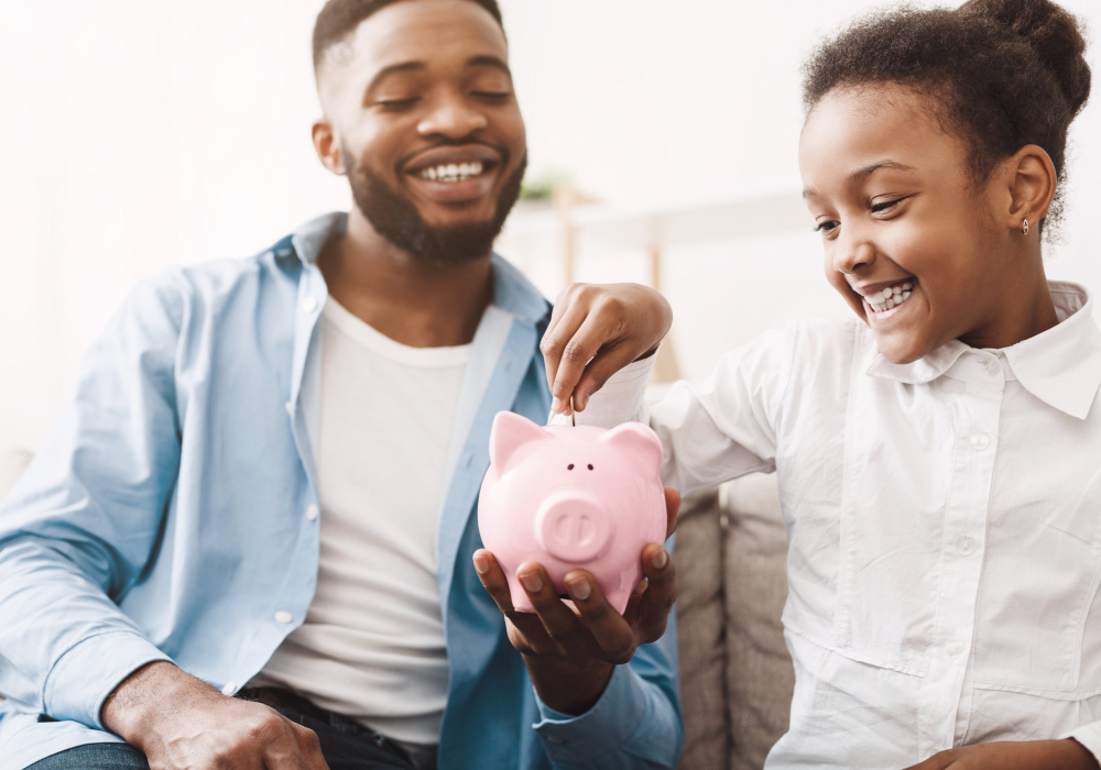 3 things parents should teach their kids about money
